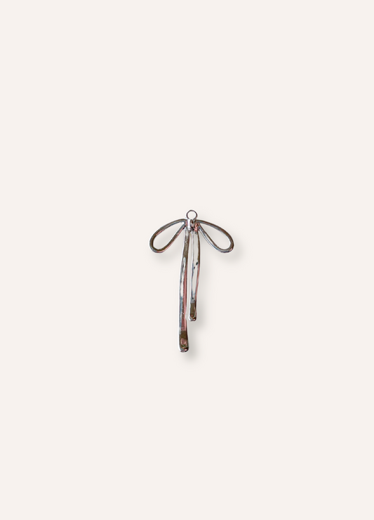 silver droopy bow charm